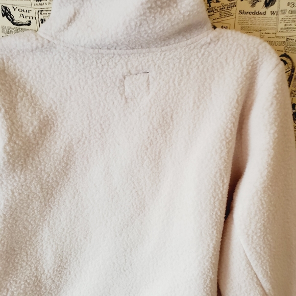 [ NWT ] Vuori Womens Alpine Sherpa Jacket $138 Natural Soft Long Sleeve Medium - Picture 7 of 10